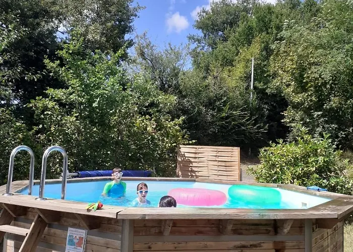 Cedre - Les De Barruerot - Jacuzzi Privatif بيت للعطل